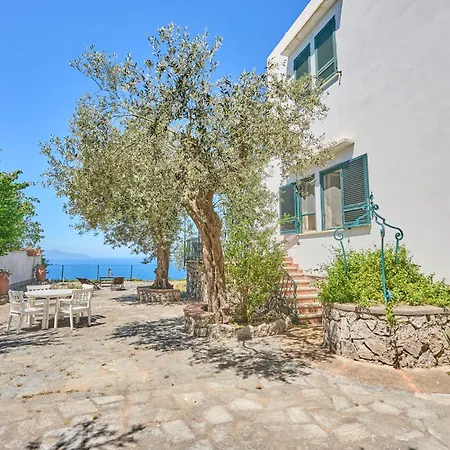 Casa Marina Verde, *